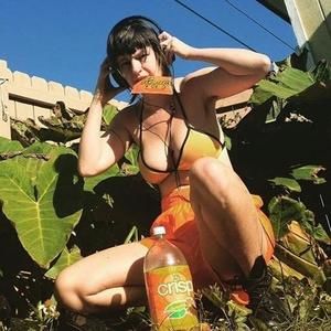 Meet your Posher, Wes